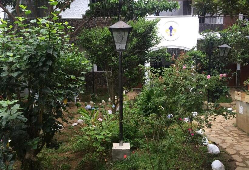 فندق & Restaurant Fleur De Lis