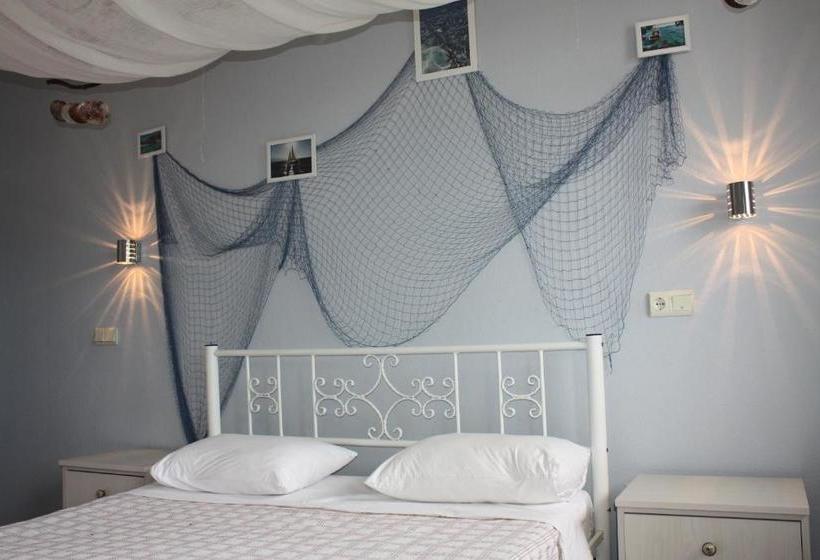 Palmiye Hotel & Marina