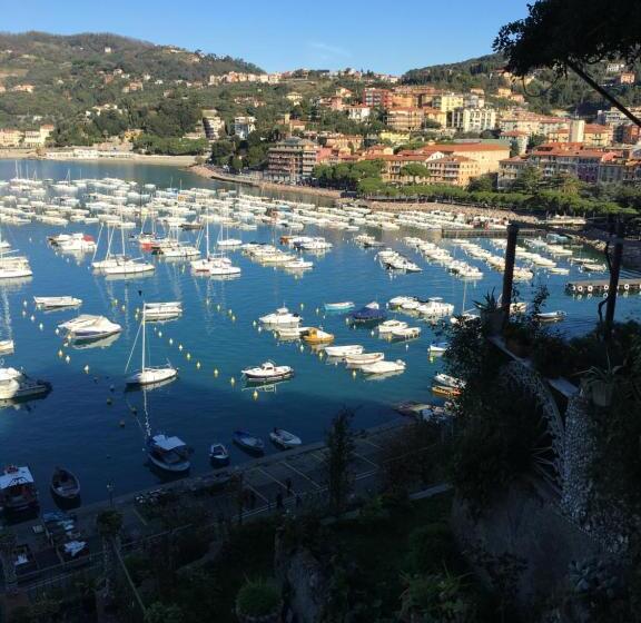 پانسیون Affittacamere La Baia Di Lerici