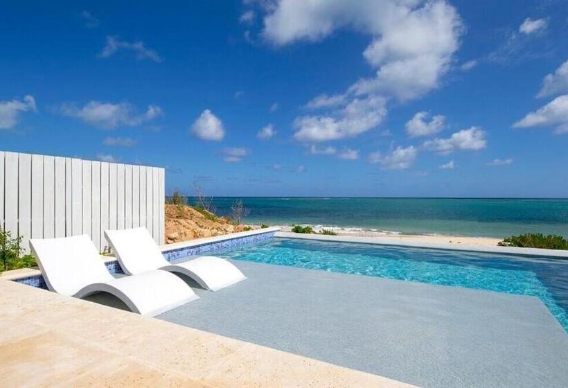 استراحتگاه Sailrock South Caicos   Island Hop Flight Included