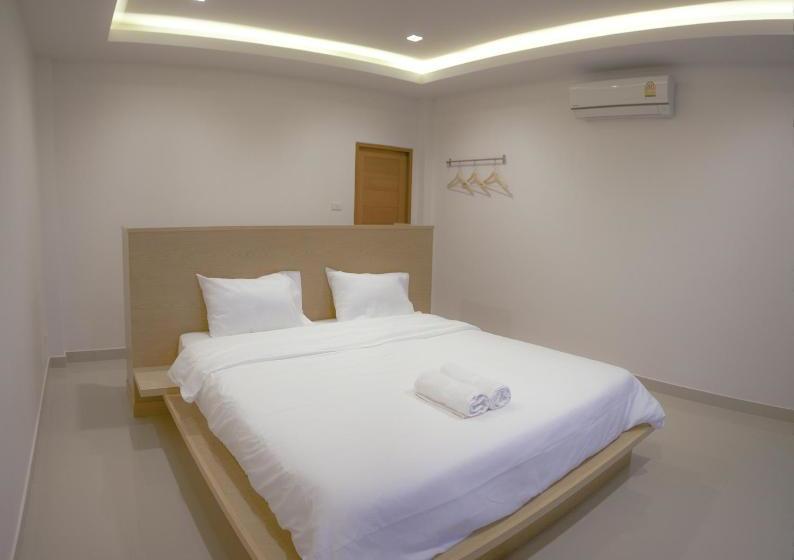 استراحتگاه West View Villa