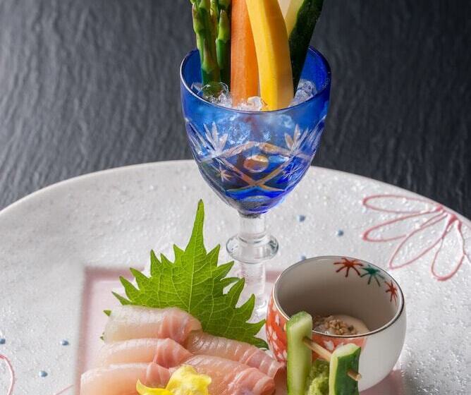 ریوکان Yamamizuki Urara Tsutaya