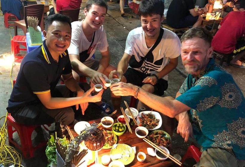 Vietnam Cheers Hostel