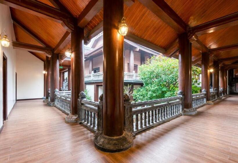 Fotos del hotel Bai Dinh:  26