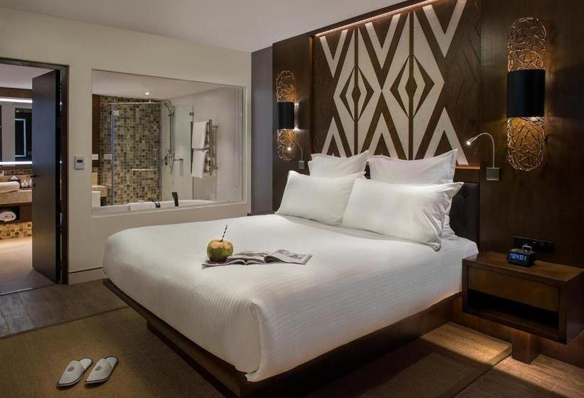 هتل Nadi Bay Resort And Spa Fiji