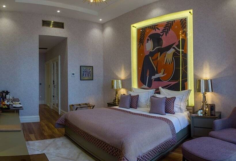 هتل Art Gallery