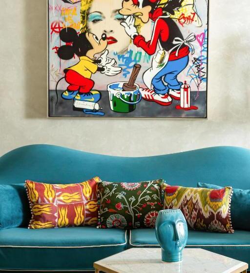 هتل Art Gallery