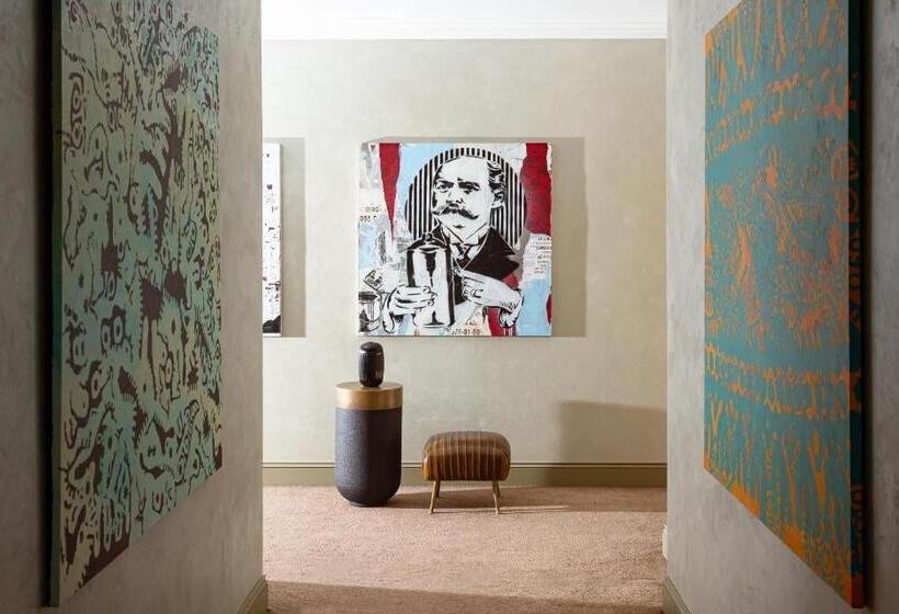 هتل Art Gallery