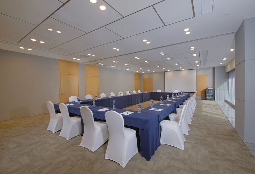 هتل Holiday Inn Express Zhengzhou Zhengdong, An Ihg