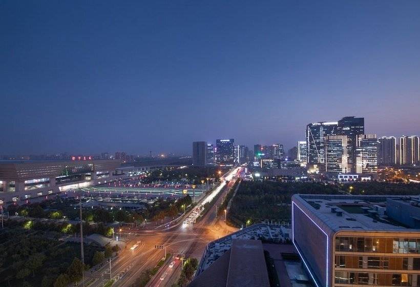 هتل Holiday Inn Express Zhengzhou Zhengdong, An Ihg