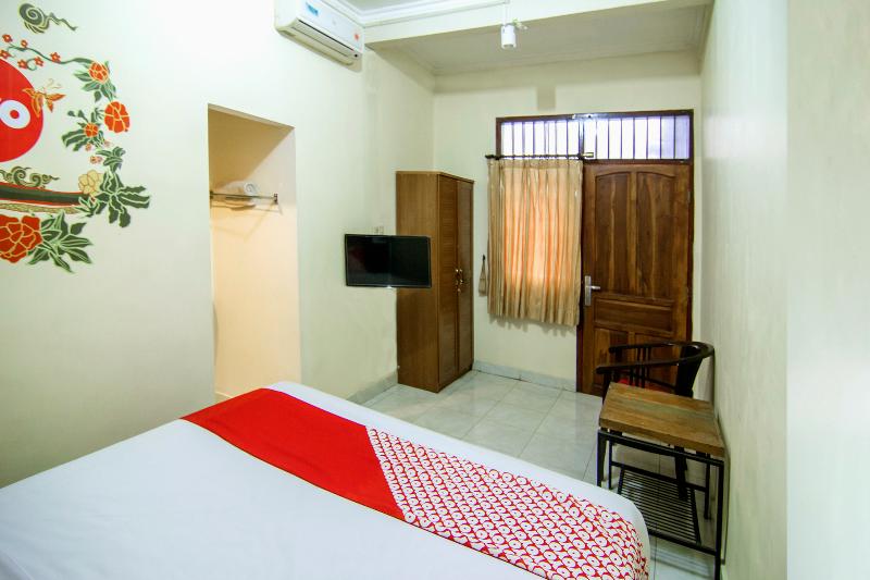 Отель Oyo 198 Emdi House Seturan