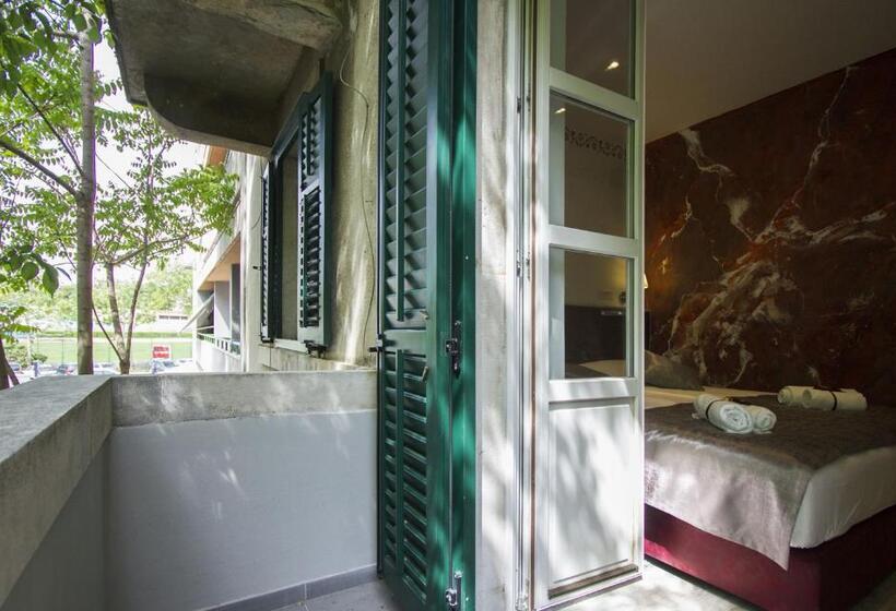 簡易ホテル Well Of Life Luxury Rooms