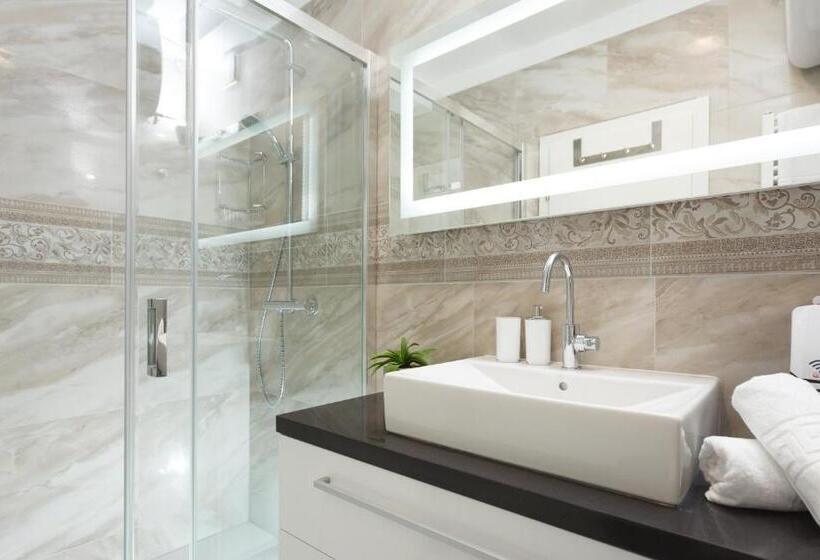 簡易ホテル Well Of Life Luxury Rooms
