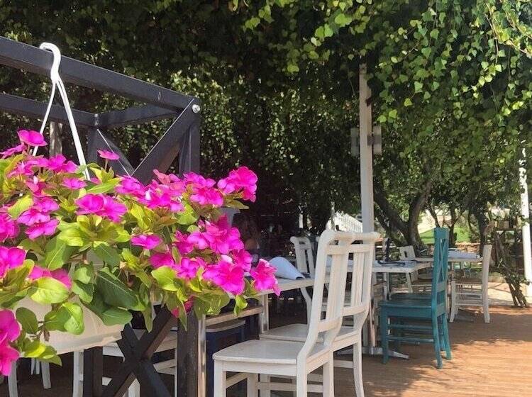 Drymades Resort
