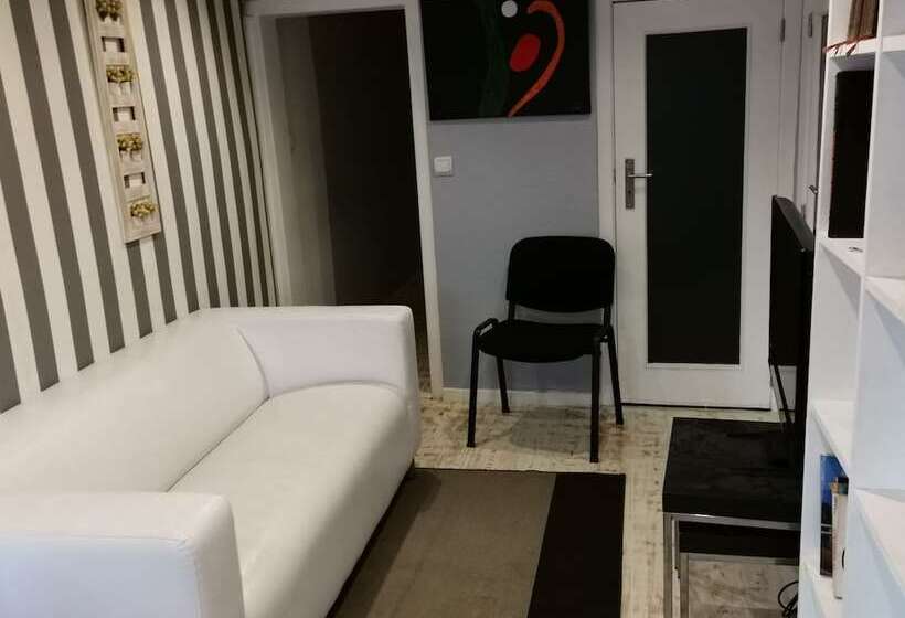 Dobairro Suites At Principe Real