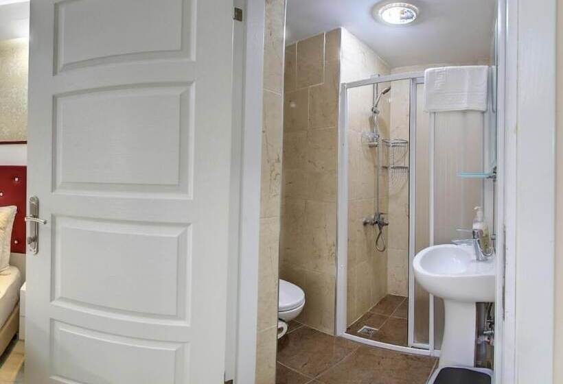 Fotos del hotel Cihangir Palace:  10 Fotos del hotel Cihangir Palace:  10