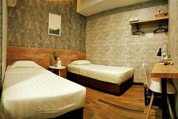 Cube Bed Station   Hostel - Semporna