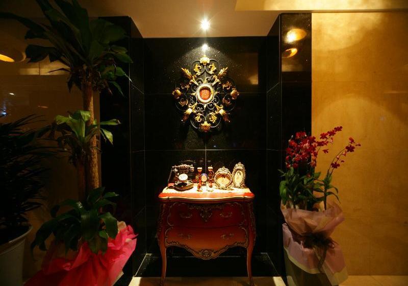 La Nuit Hotel Shinchon