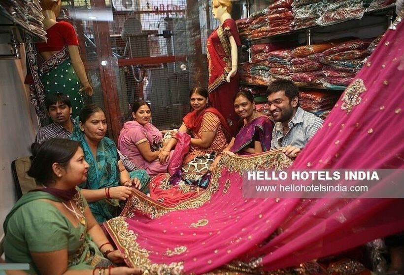 Fotos del hotel Suzi International:  14