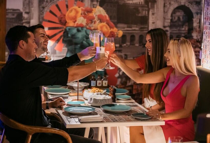 Fotos del hotel Five Jumeirah Village:  8