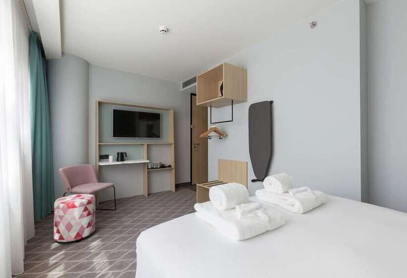 Fotos del hotel Hampton By Hilton Utrecht Centraal Station:  2