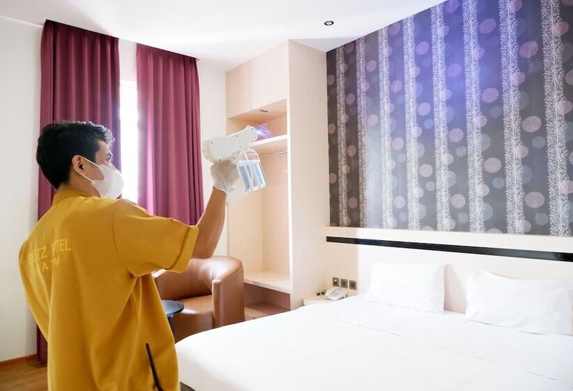 Fotos del hotel Blitz  Batam Centre:  2