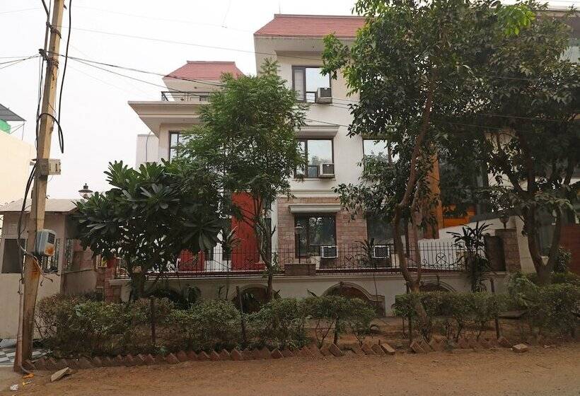 Oyo 10585  Shubhdeep Aashiyana 2