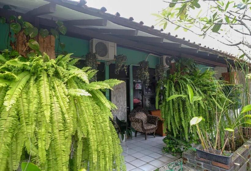 Fotos del hotel Oyo 1162 Fajar Residence:  14