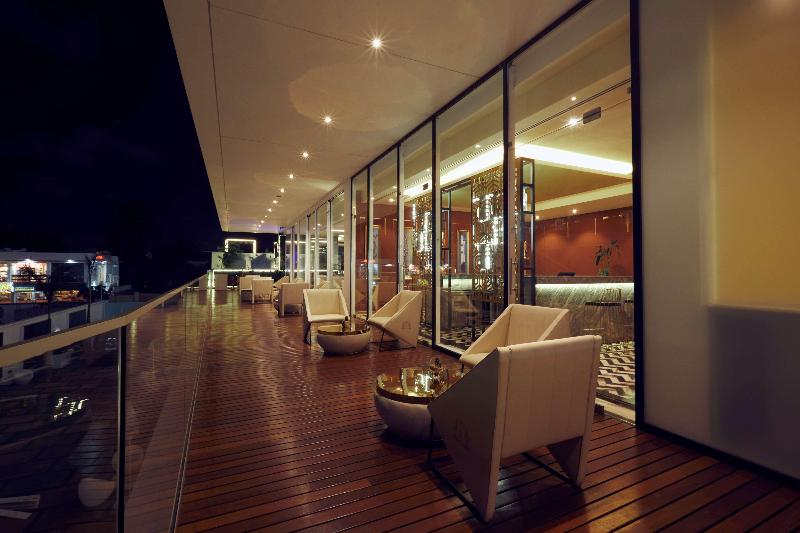 Fotos del hotel Number One Oxford Street Hotel And Suites:  4