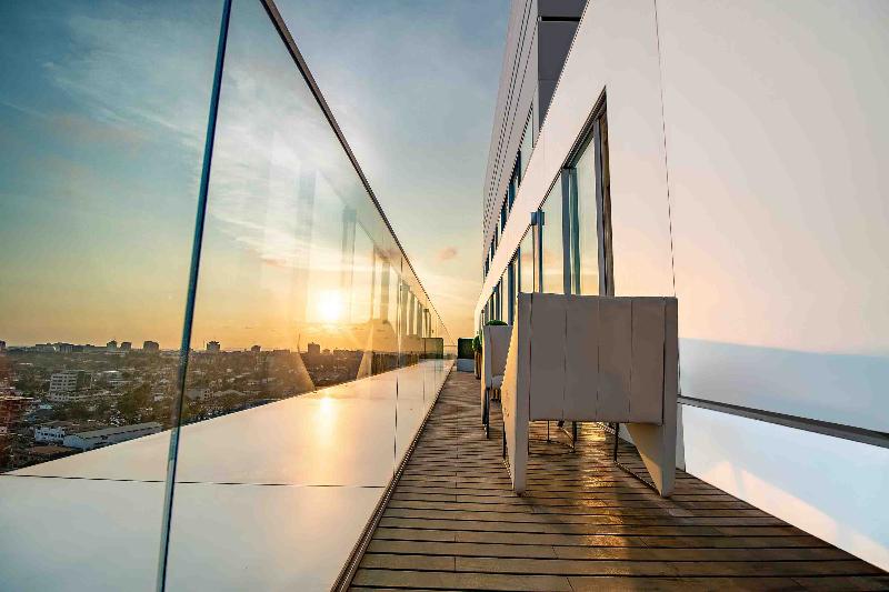 Fotos del hotel Number One Oxford Street Hotel And Suites:  5