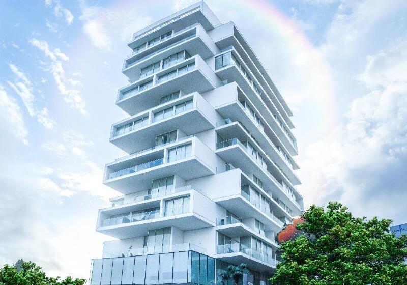 Fotos del hotel Number One Oxford Street Hotel And Suites:  10