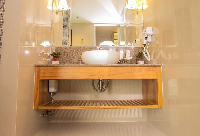 Fotos del hotel Lanna Thaphae:  21