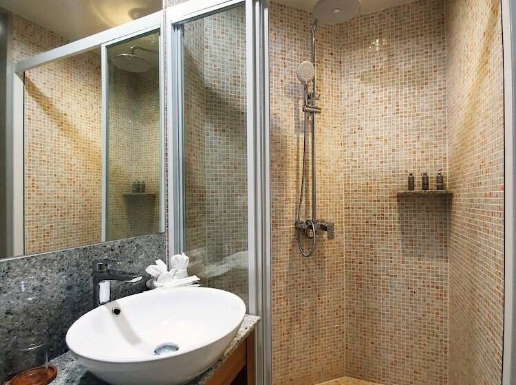 Fotos del hotel Lanna Thaphae:  9