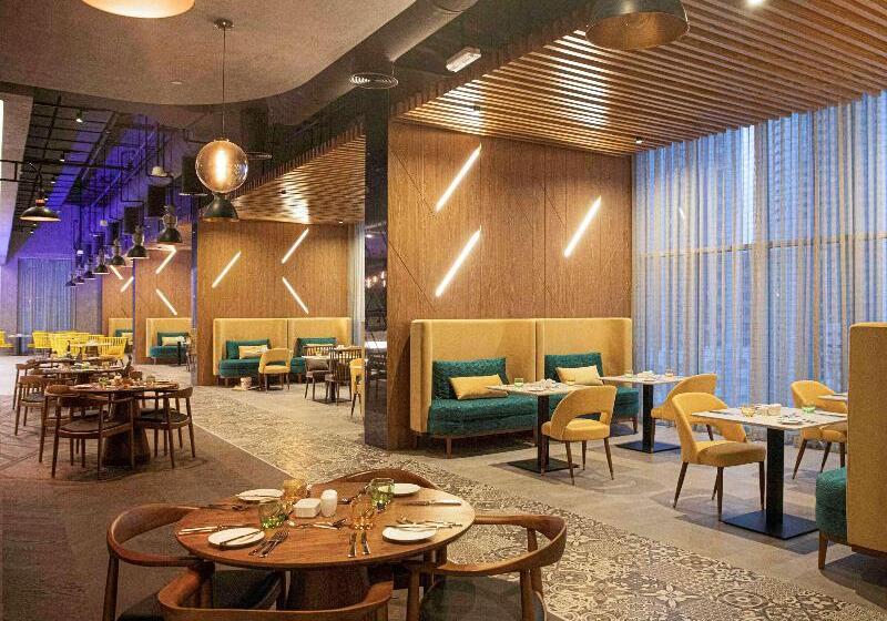 Fotos del hotel Pullman Sharjah:  21