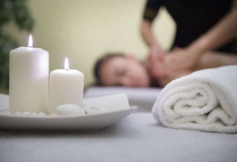 Fotos del hotel Pullman Sharjah:  3