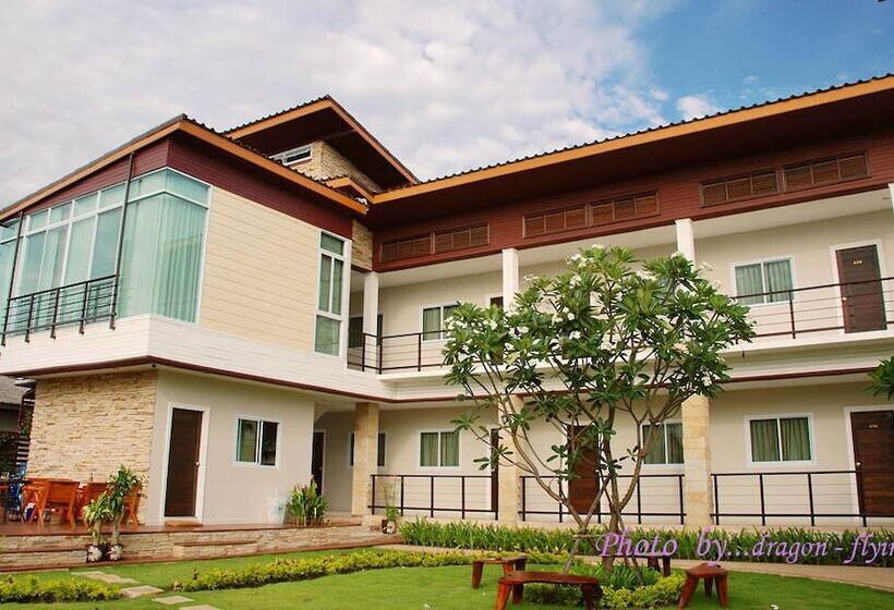 Fotos del hotel The Park Nangrong Resort:  4