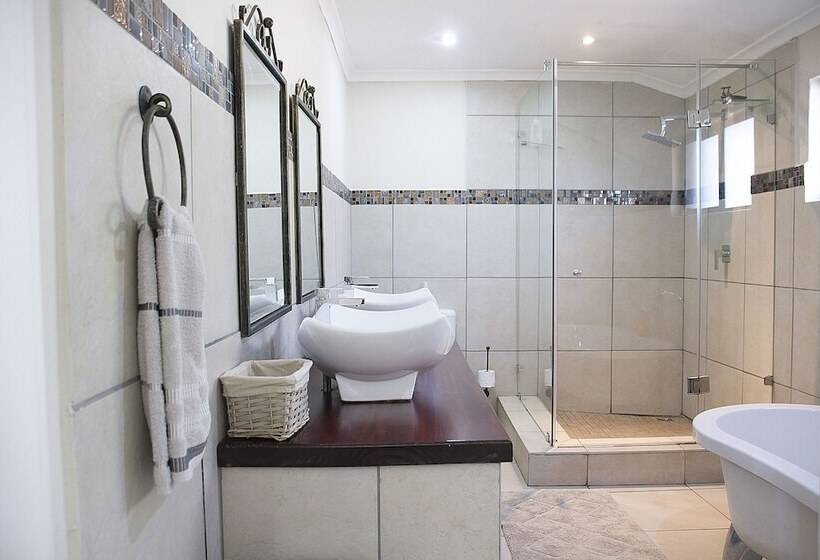 Fotos del hotel Matusadona Guest Lodge:  8