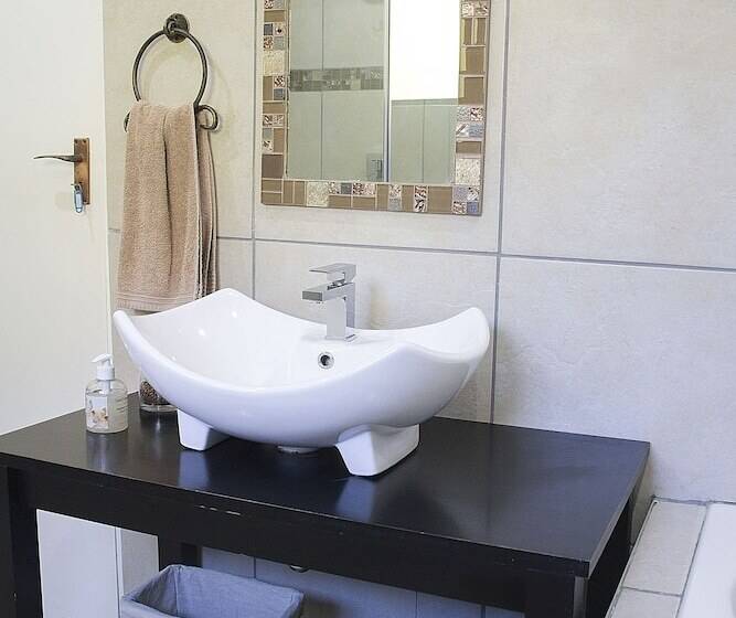 Fotos del hotel Matusadona Guest Lodge:  2