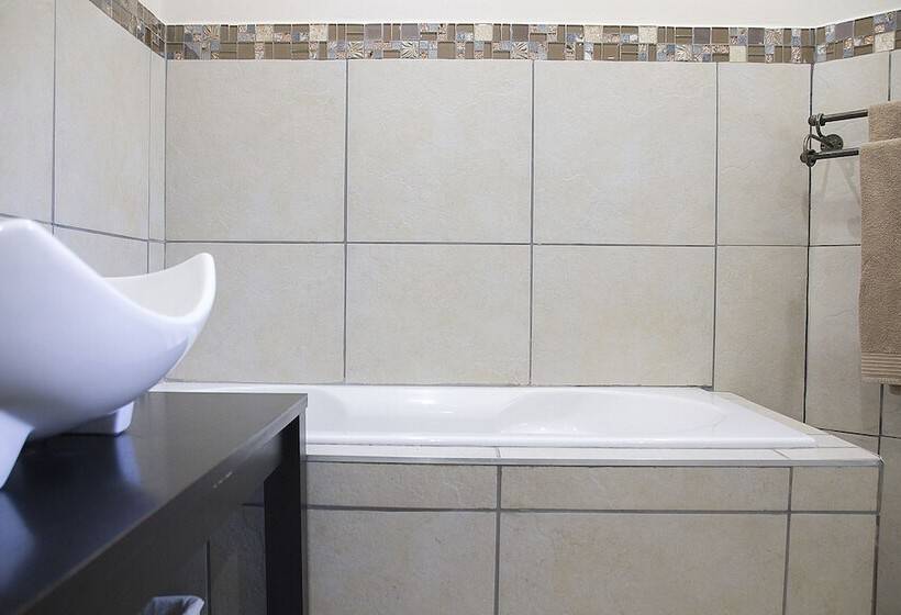 Fotos del hotel Matusadona Guest Lodge:  25