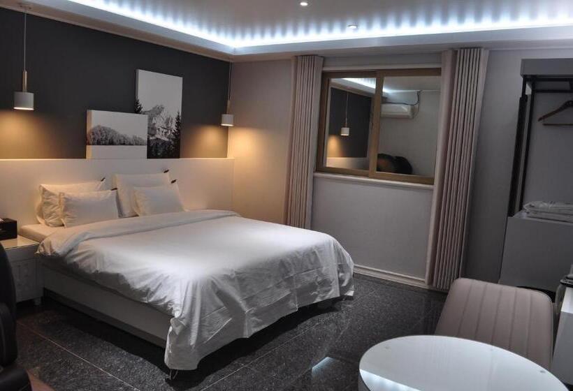 Fotos del hotel Venture:  7