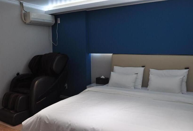 Fotos del hotel Venture:  22