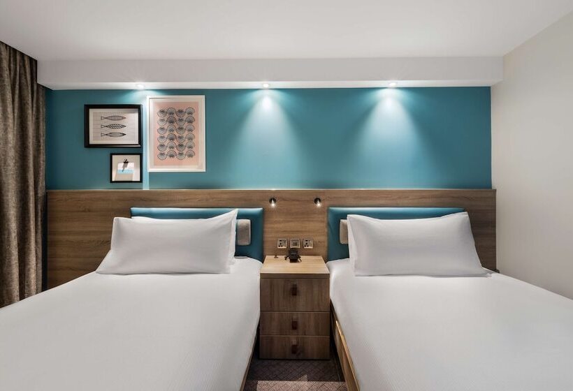 Fotos del hotel Hampton By Hilton Torquay:  7