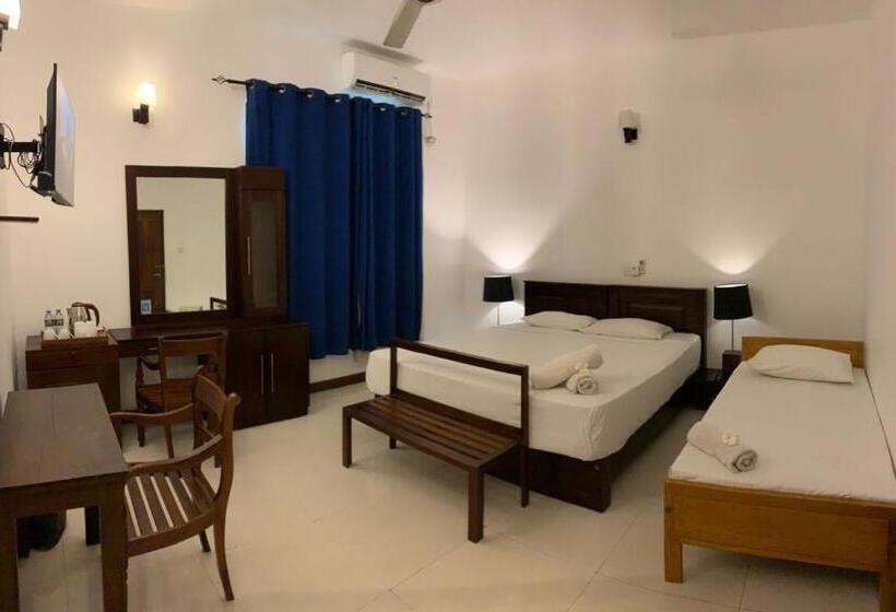 Fotos del hotel Hikka Fnr Villa:  5