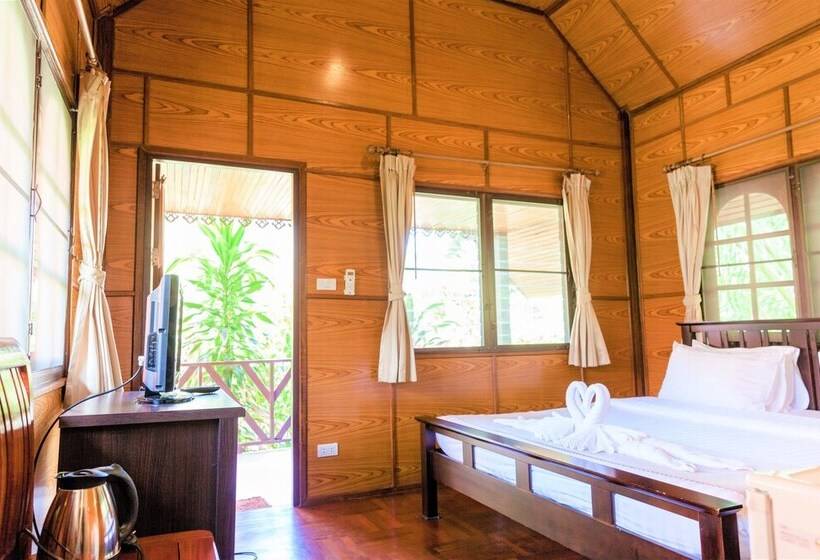 Bangrak Pier Bungalow