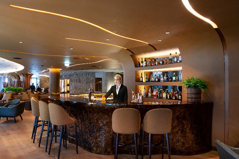 The Lodge Wine & Business