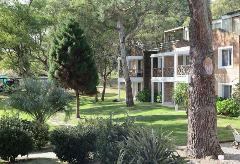 Fotos del hotel Club De La Barra:  5