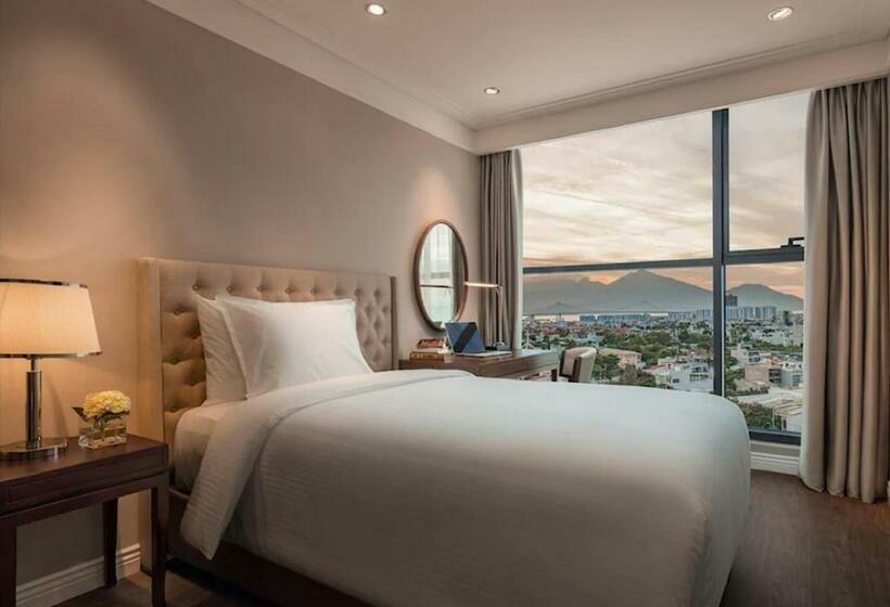 Fotos del hotel Johnny's Luxury Apartments:  7