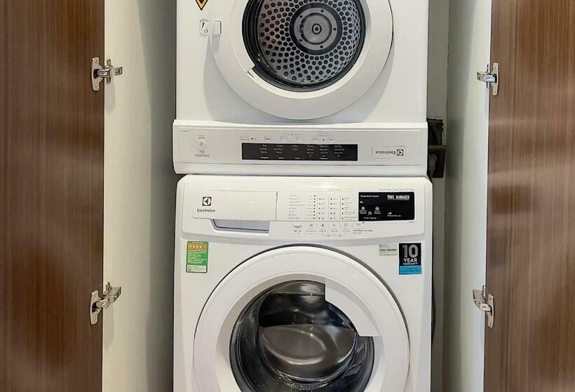 Fotos del hotel Johnny's Luxury Apartments:  11