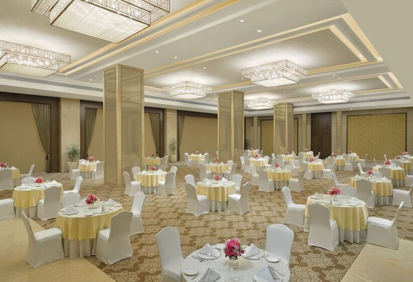 Fotos del hotel Taj Skyline Ahmedabad:  23