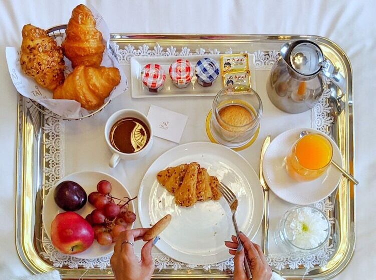 Fotos del hotel Taj Skyline Ahmedabad:  3